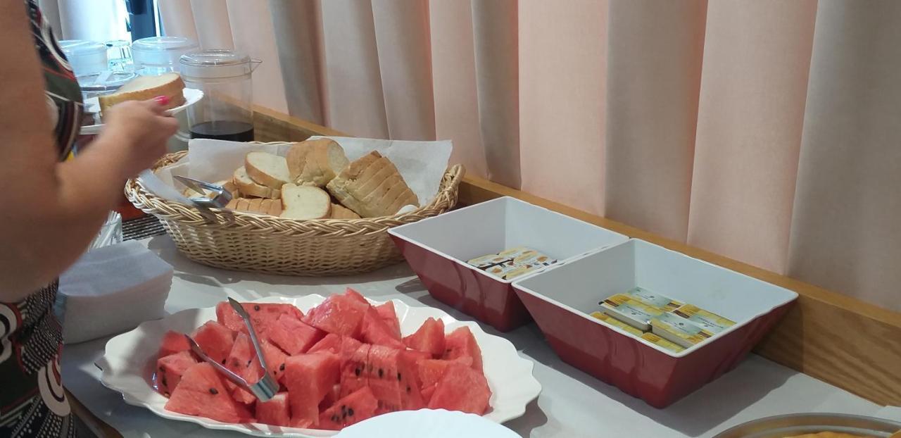 Hotel Roalb Radhimë Buitenkant foto